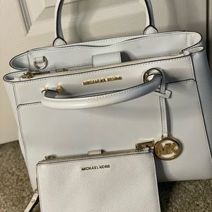 Michael Kors purse and wallet set
